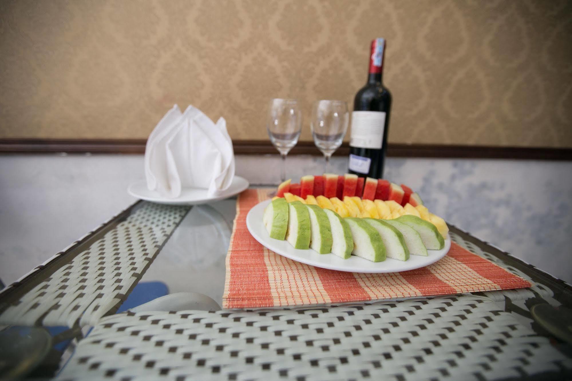 Oyo 376 A Dong Hotel Hanoi Zewnętrze zdjęcie
